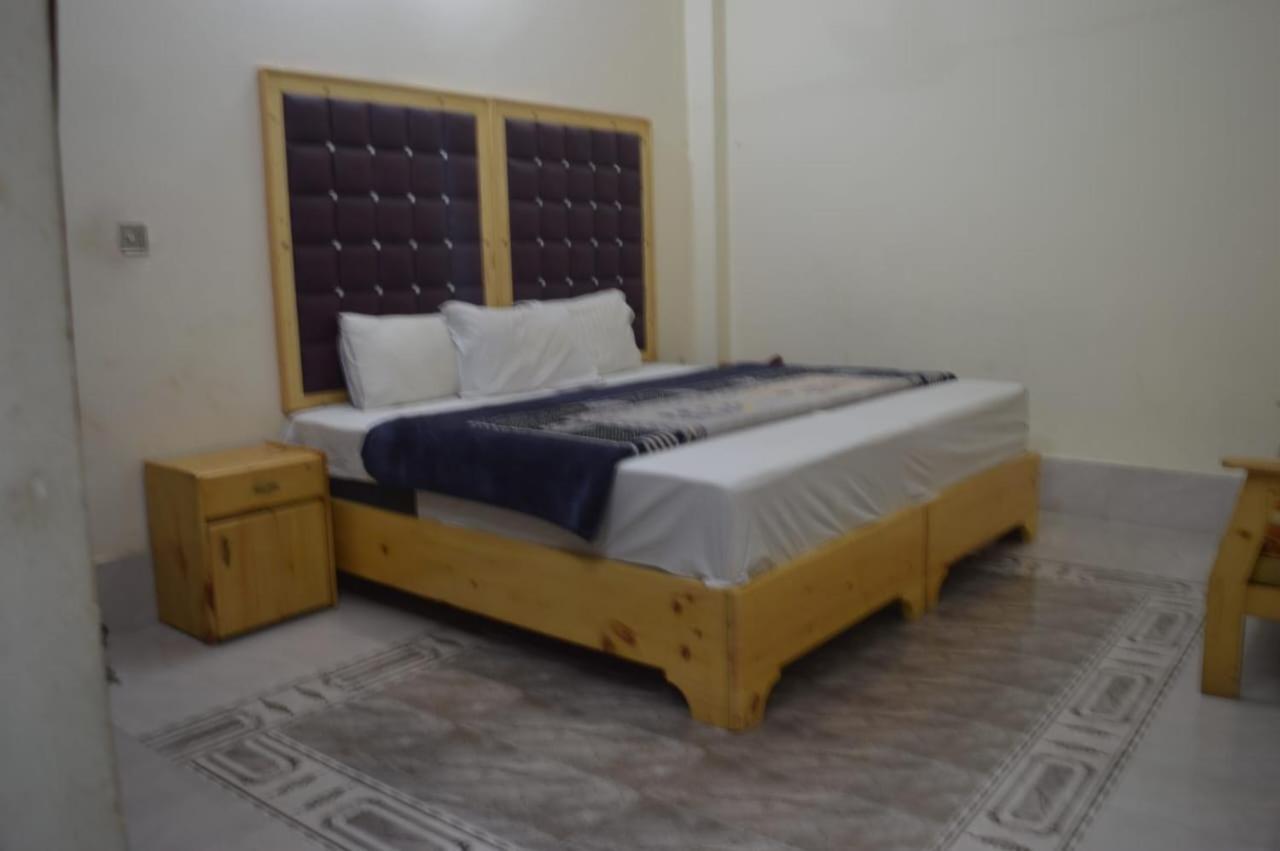 F R Darya E Swat Hotel Saidu Sharif 客房 照片