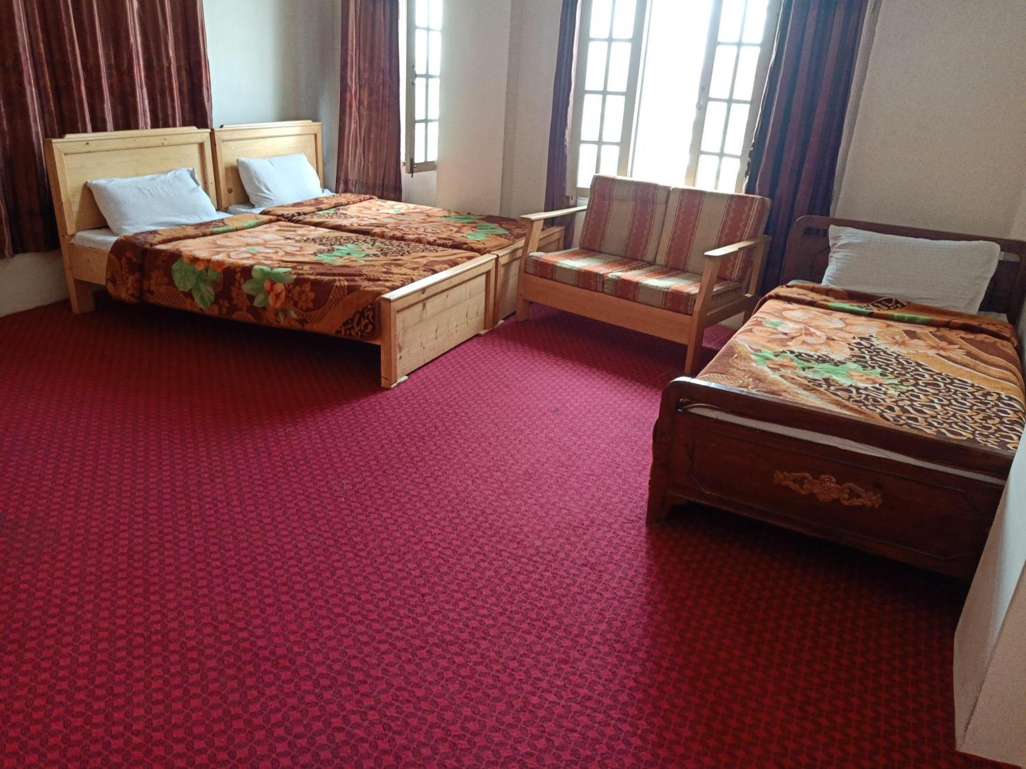 F R Darya E Swat Hotel Saidu Sharif 外观 照片