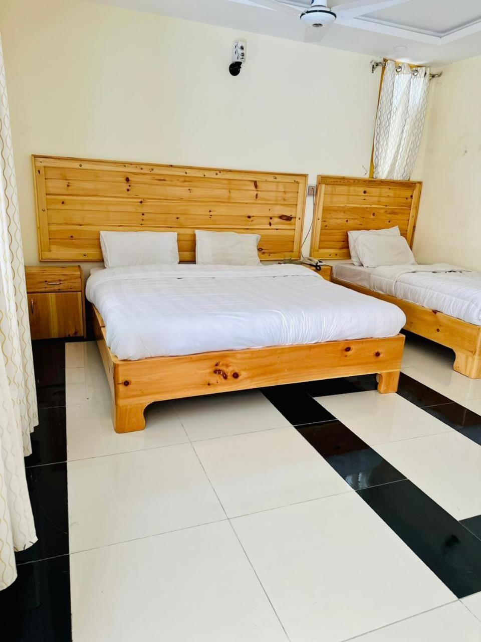 F R Darya E Swat Hotel Saidu Sharif 外观 照片