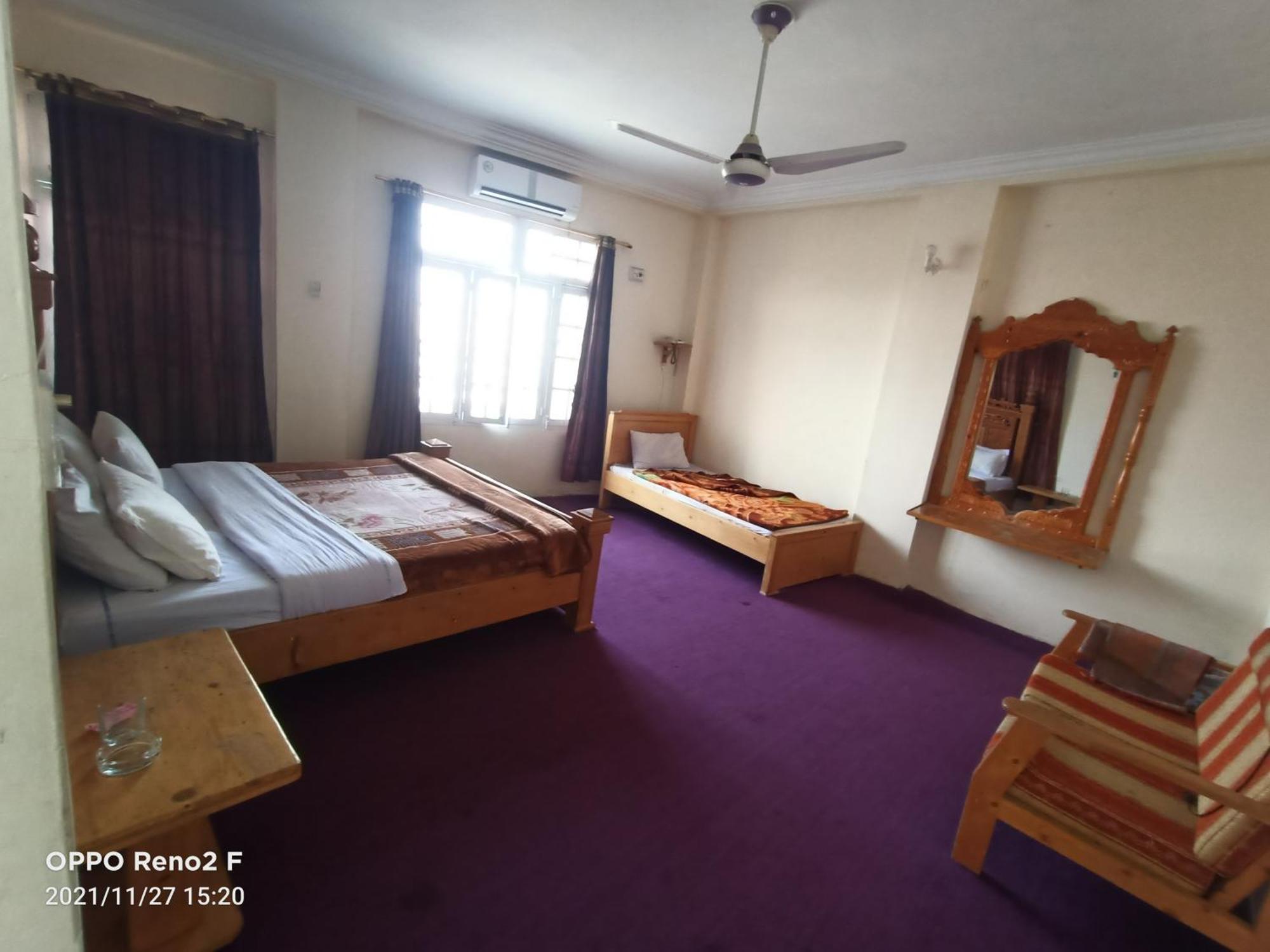 F R Darya E Swat Hotel Saidu Sharif 外观 照片